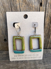 Load image into Gallery viewer, Square earrings
