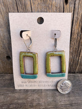 Load image into Gallery viewer, Square earrings

