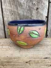 Load image into Gallery viewer, Leaf bowl
