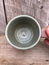 Load image into Gallery viewer, Flower mug
