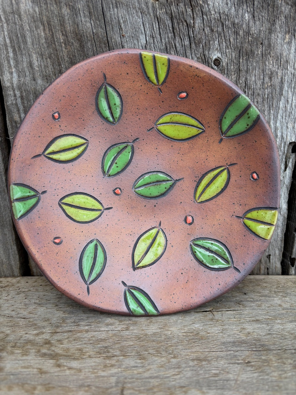 Shallow leaf bowl