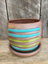 Load image into Gallery viewer, Geometric planter
