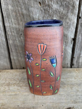 Load image into Gallery viewer, Giraffe vase
