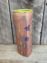 Load image into Gallery viewer, Flower vase
